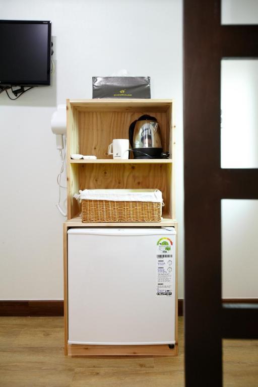 24 Guesthouse Sinchon Hongdae Seoul Rum bild