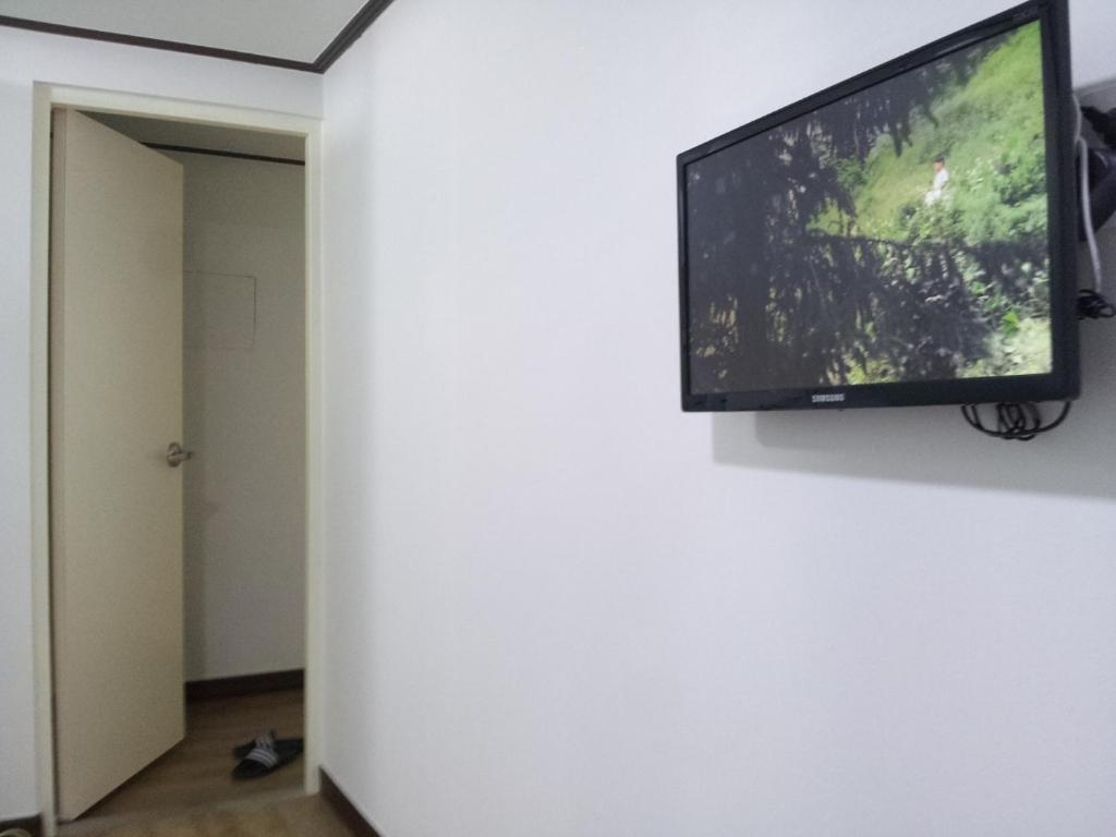 24 Guesthouse Sinchon Hongdae Seoul Exteriör bild